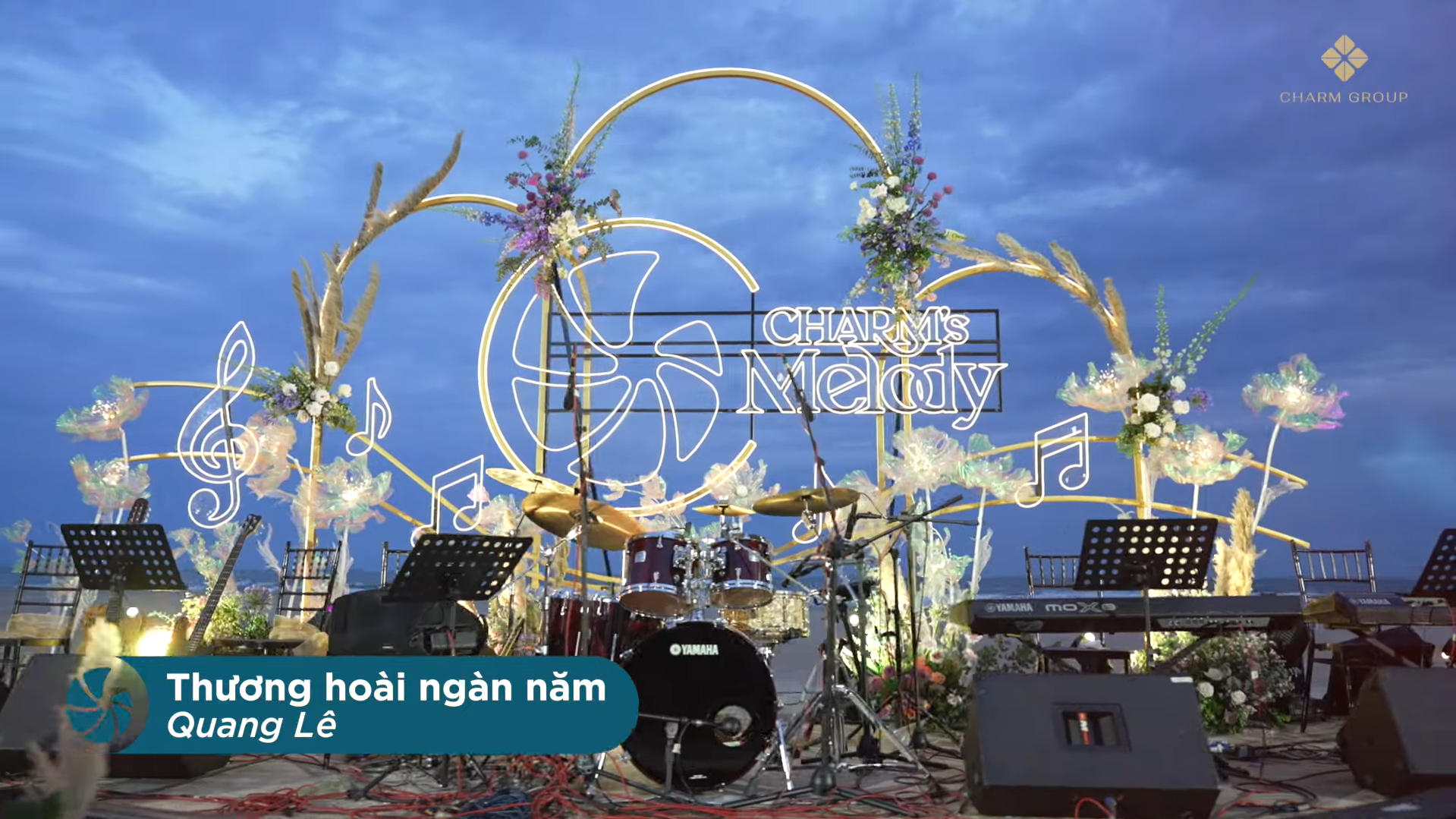 Thương Hoài Ngàn Năm - Quang Lê | Live At Charm Melody